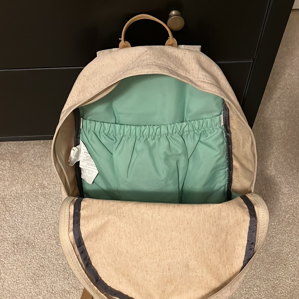 Dakine backpack - Picture 4 of 4